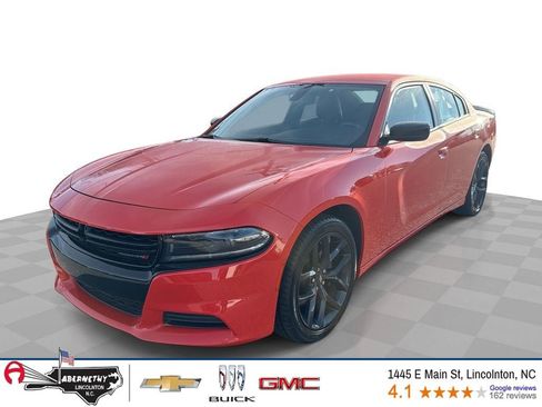 Used 2022 Dodge Charger SXT w/ Blacktop Package image 1