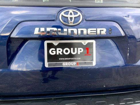 Used 2021 Toyota 4Runner SR5 image 10