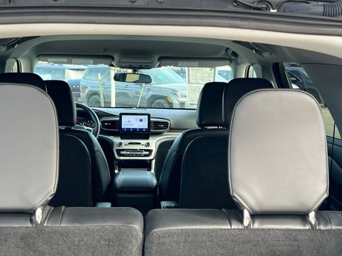 Used 2023 Ford Explorer XLT w/ Equipment Group 202A image 16