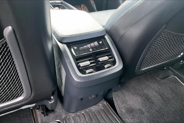 Used 2023 Volvo XC90 B6 Ultimate AWD/4WD image 23