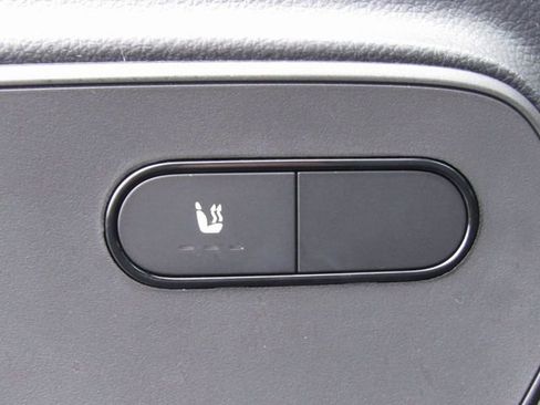Used 2022 Mercedes-Benz Sprinter 2500 image 12