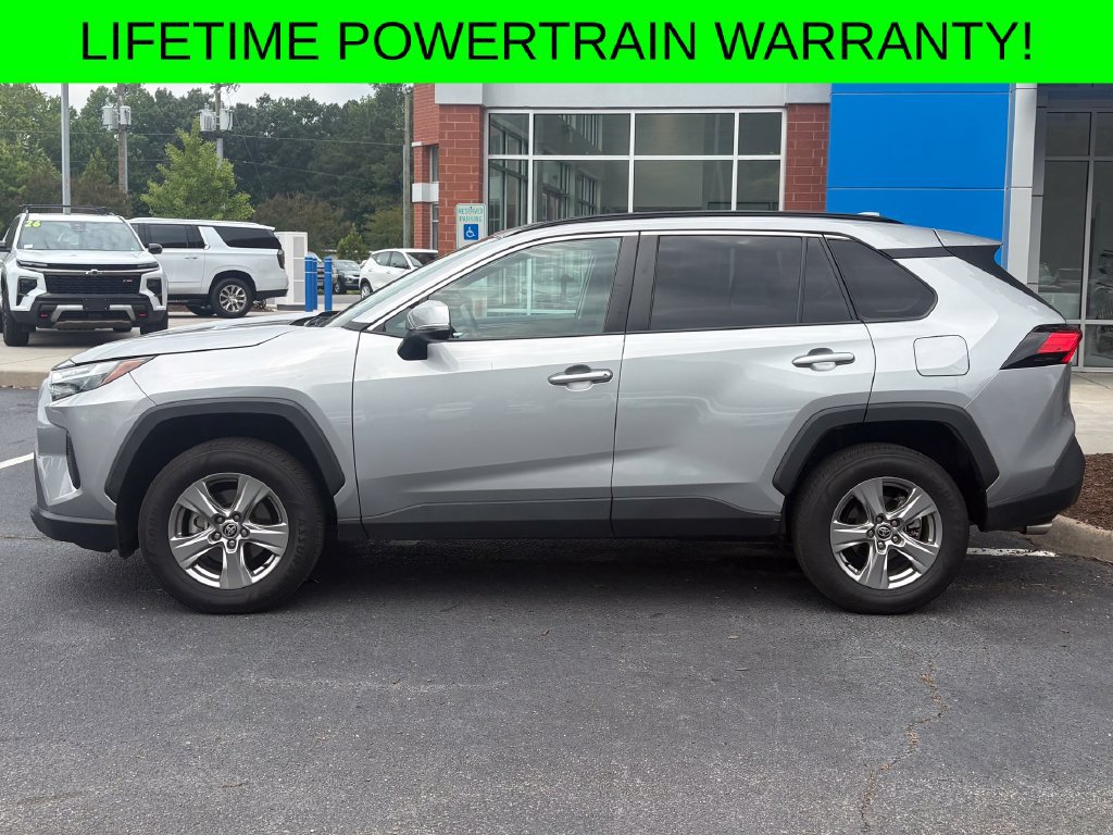 Used 2024 Toyota RAV4 XLE AWD/4WD image 2