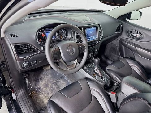 Used 2022 Jeep Cherokee Trailhawk w/ Premium Leather Package image 22