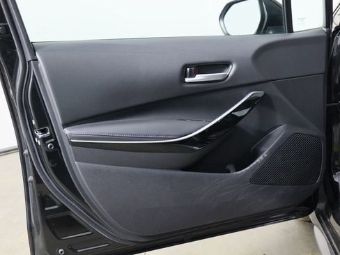 Used 2021 Toyota Corolla XSE image 18