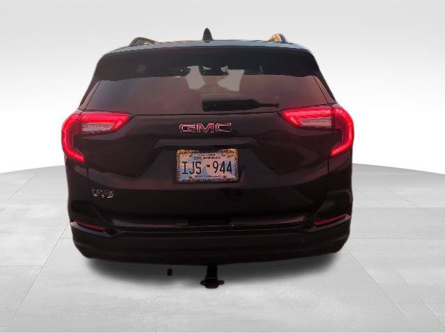 Used 2022 GMC Terrain SLE w/ Driver Convenience Package FWD image 4