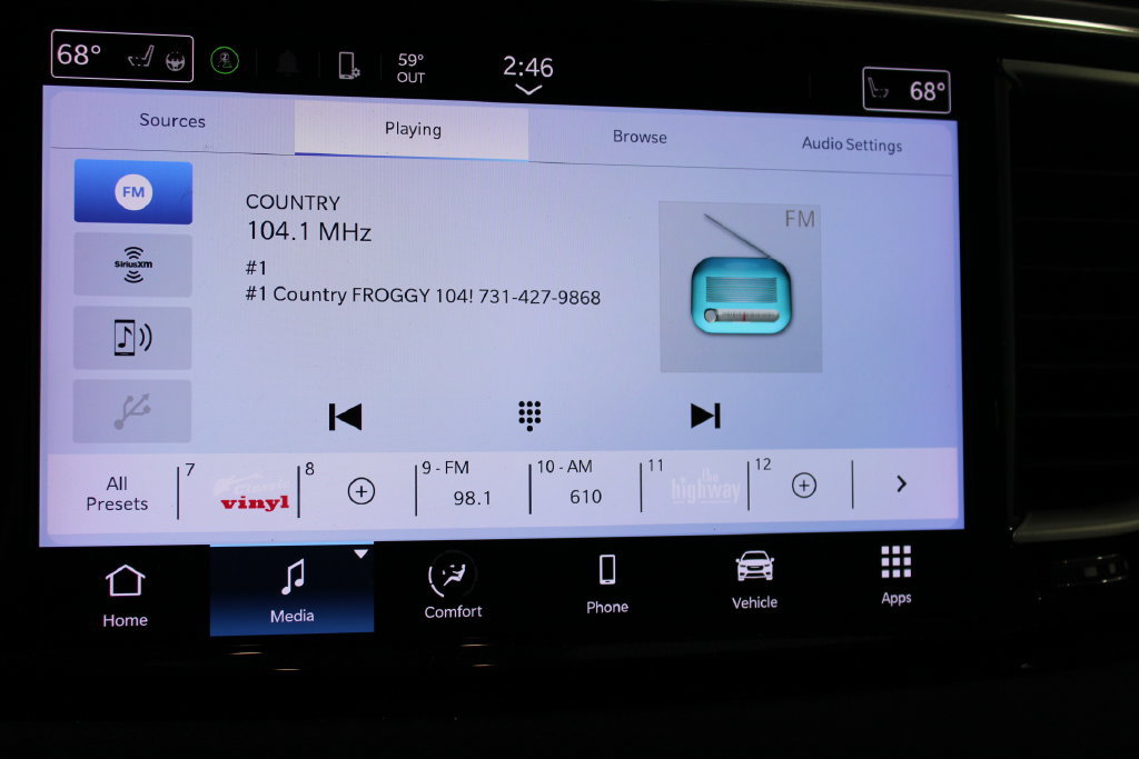 Used 2024 Chrysler Pacifica Touring-L FWD image 37