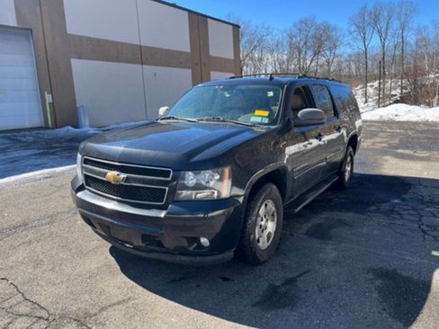 Used 2012 Chevrolet Suburban LT w/ Luxury Package image 1