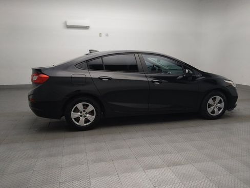 Used 2017 Chevrolet Cruze LS image 10