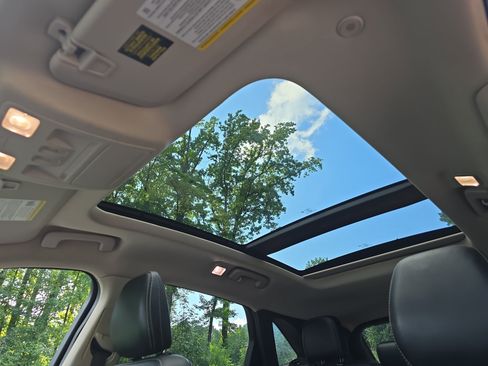 Used 2020 Ford Escape SE Sport FWD image 26