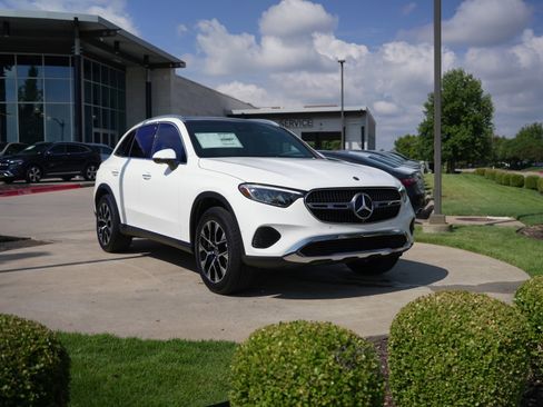 New 2026 Mercedes-Benz GLC 350e 4MATIC image 1