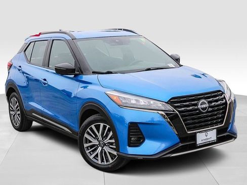 Used 2024 Nissan Kicks SR FWD image 2