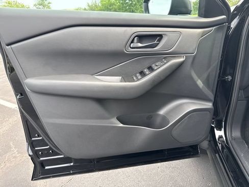 New 2026 Nissan Rogue S FWD image 12
