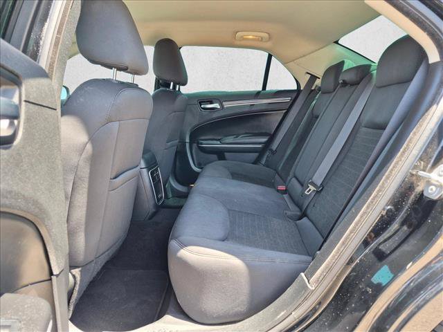 Used 2020 Chrysler 300 Touring w/ Sport Appearance Package RWD image 19