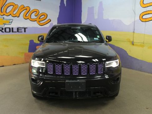 Used 2020 Jeep Grand Cherokee Altitude AWD/4WD image 3