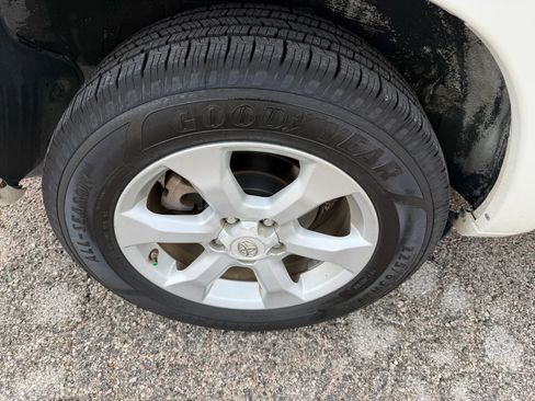 Used 2011 Toyota RAV4 Limited image 21