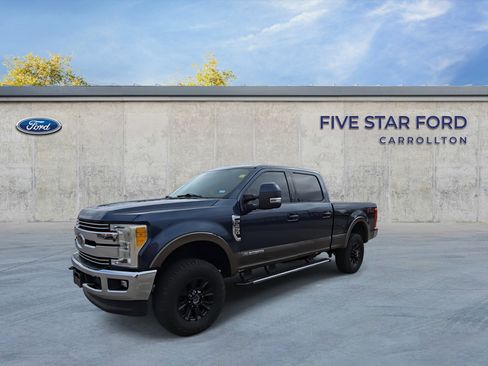 Used 2017 Ford F250 Lariat w/ Lariat Ultimate Package image 4