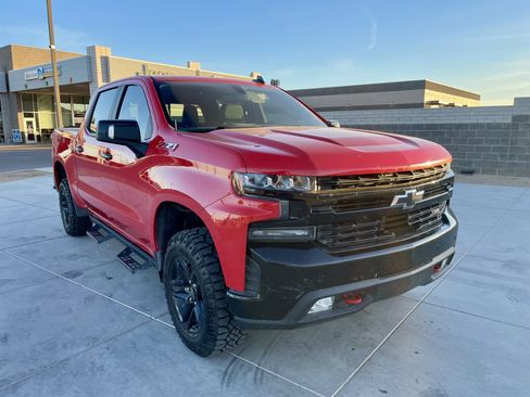 Used 2019 Chevrolet Silverado 1500 LT Trail Boss image 7