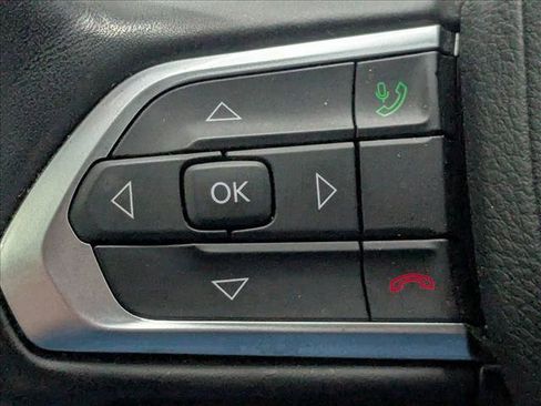 Used 2022 Jeep Compass Limited image 12