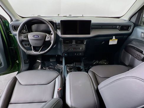 New 2025 Ford Maverick Lariat w/ Black Appearance Package image 7