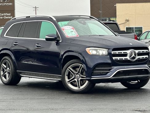 Used 2022 Mercedes-Benz GLS 450 4MATIC w/ AMG Line Exterior image 2