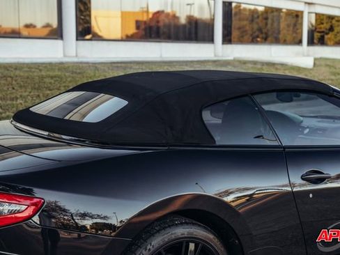 Used 2013 Maserati GranTurismo Sport image 37