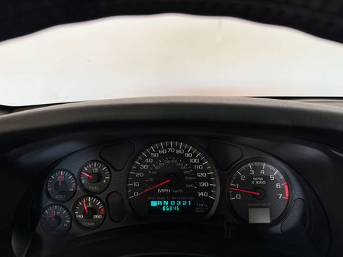 Used 2001 Chevrolet Monte Carlo SS FWD image 13