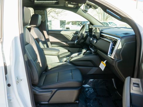 New 2026 GMC Canyon Elevation w/ Convenience Package image 10