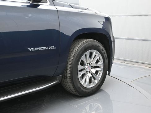 Used 2017 GMC Yukon XL SLT w/ Open Road Package image 45