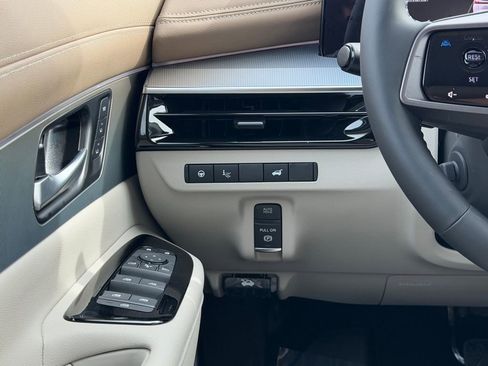 New 2026 Nissan Murano Platinum w/ Cargo Package AWD/4WD image 25