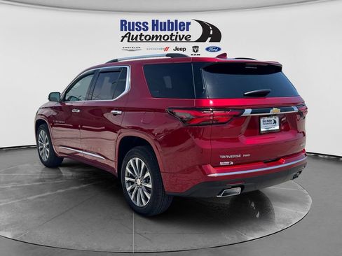 Used 2023 Chevrolet Traverse Premier AWD/4WD image 3