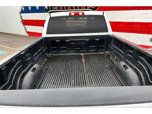 Used 2024 RAM 2500 Big Horn image 31