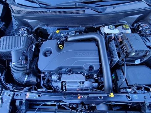 Used 2024 GMC Terrain SLT image 14