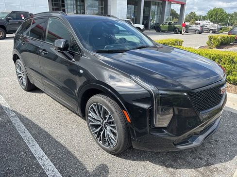 Used 2025 Cadillac XT4 Sport AWD/4WD image 2