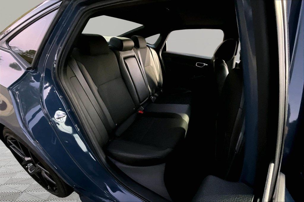 Used 2025 Honda Civic Sport image 19