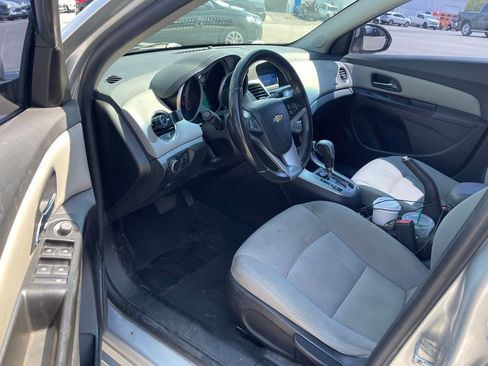 Used 2014 Chevrolet Cruze LT FWD image 5