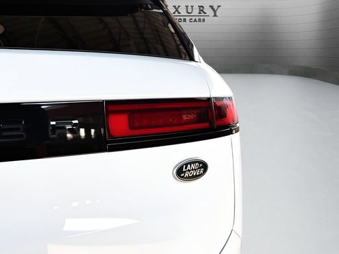Used 2023 Land Rover Range Rover Sport SE image 17