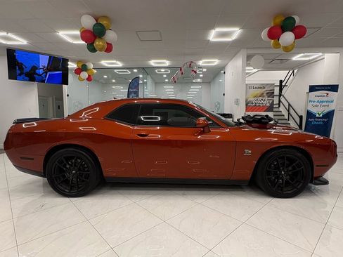 Used 2020 Dodge Challenger R/T Scat Pack image 5