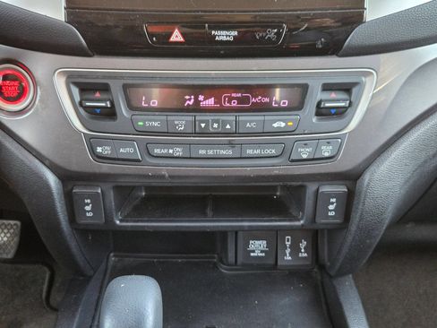 Used 2017 Honda Pilot EX-L image 18