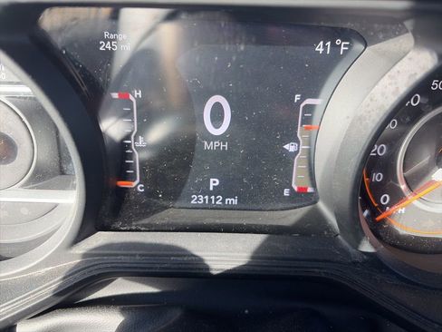 Used 2024 Jeep Wrangler Sport S image 16