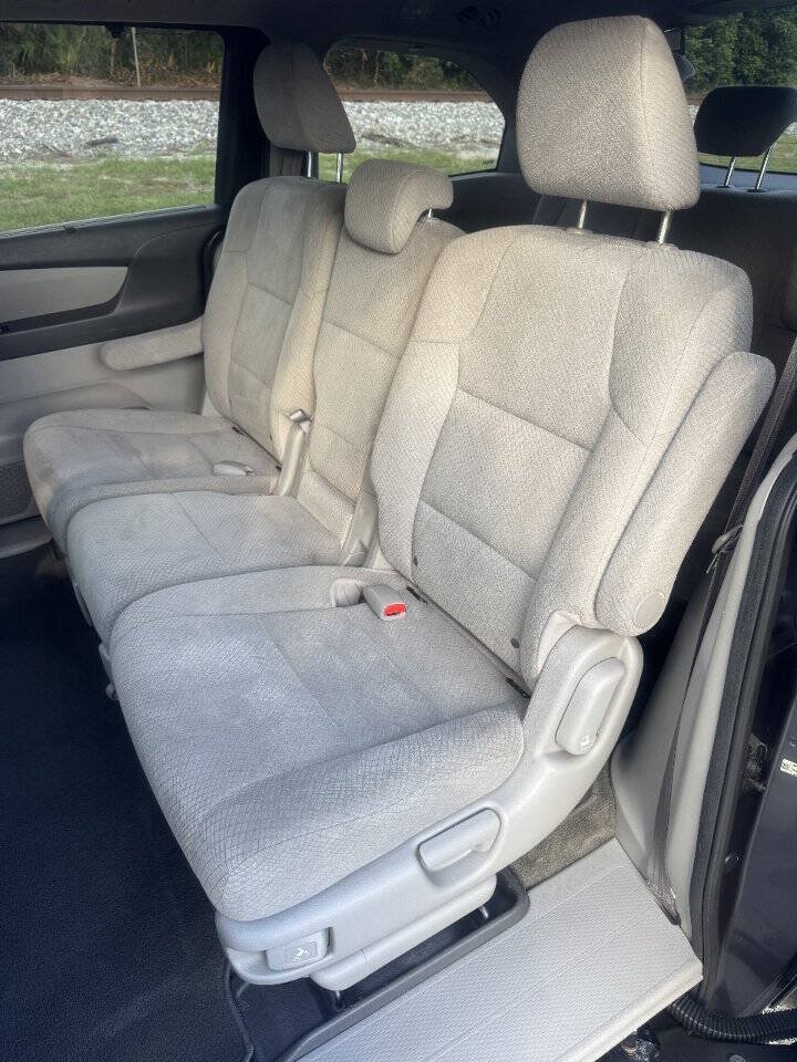 Used 2015 Honda Odyssey EX image 16