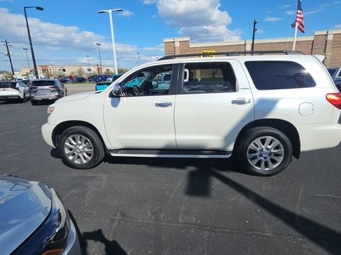 Used 2013 Toyota Sequoia Platinum AWD/4WD image 6
