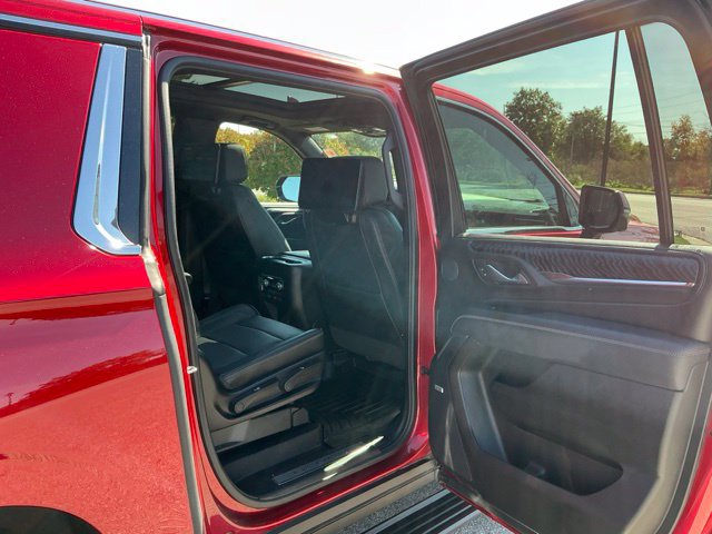 Used 2024 GMC Yukon XL Denali w/ Denali Reserve Package AWD/4WD image 21