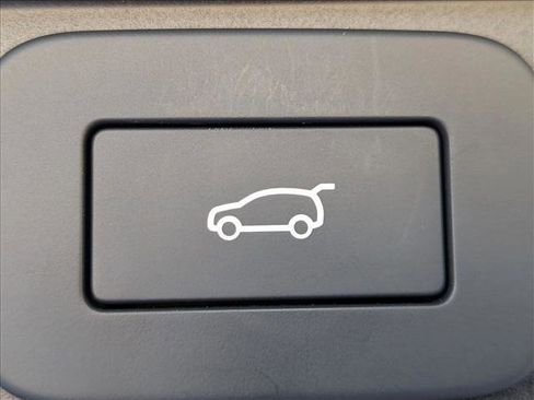 Certified 2025 Land Rover Range Rover SE AWD/4WD image 18