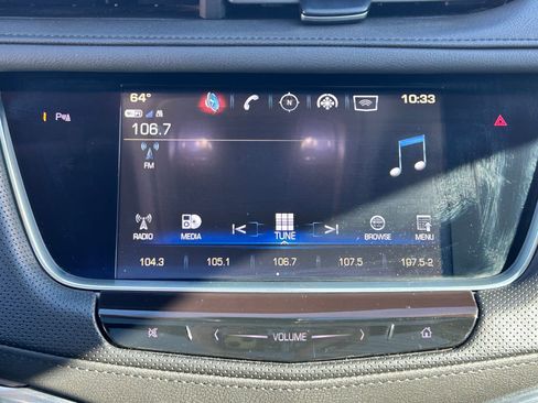 Used 2019 Cadillac XT5 Luxury w/ LPO, Black Ice Package image 19