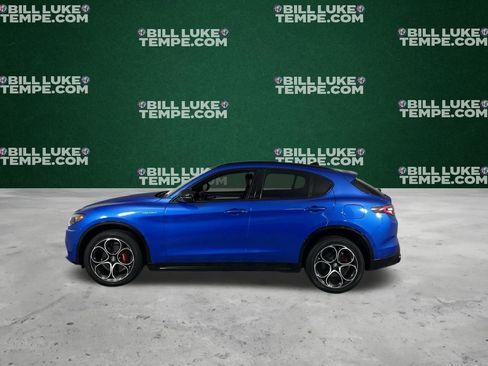 Used 2024 Alfa Romeo Stelvio Veloce image 9