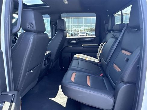 Used 2024 GMC Sierra 2500 AT4 w/ AT4 Preferred Package AWD/4WD image 26