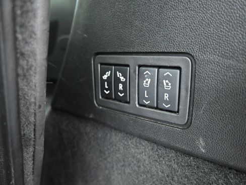 Used 2024 Cadillac XT6 Sport w/ Technology Package AWD/4WD image 34