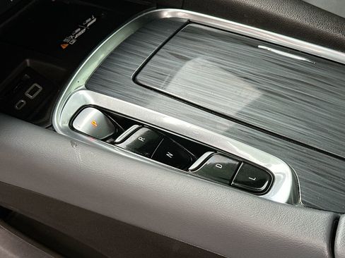 Used 2022 Buick Enclave Premium image 14