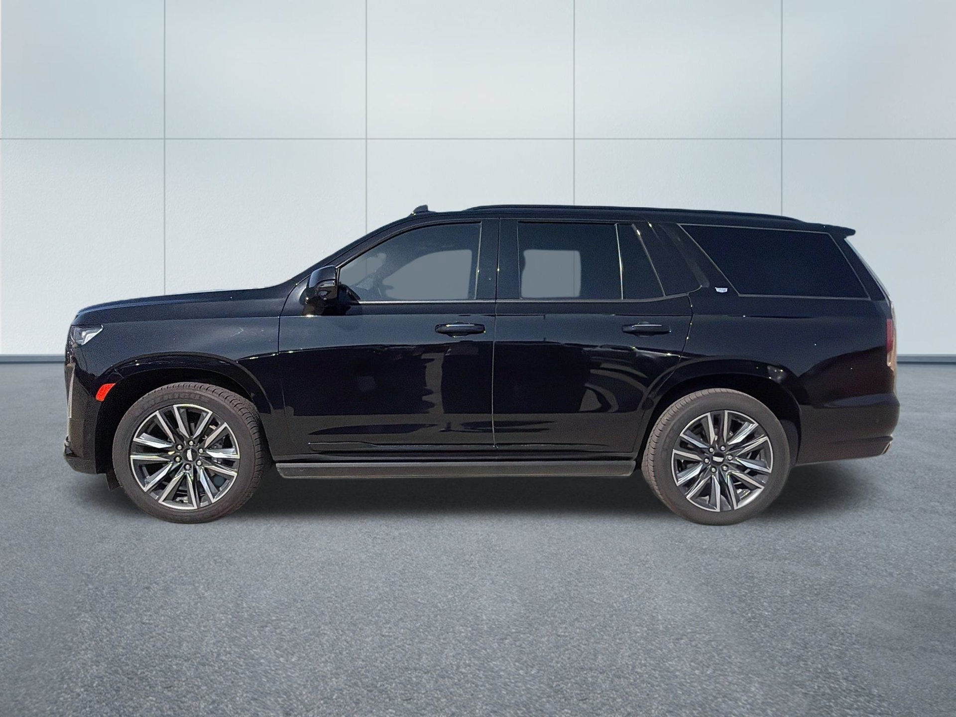 Used 2023 Cadillac Escalade Sport Platinum w/ Heavy-Duty Trailer Package AWD/4WD image 10