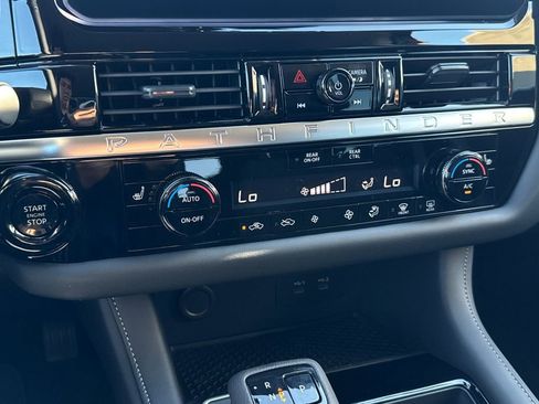 New 2026 Nissan Pathfinder SV image 18